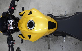 TRIUMPH STREET TRIPLE RS 2024