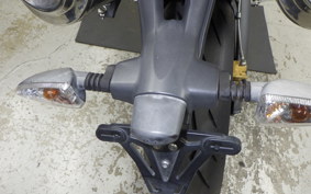 TRIUMPH STREET TRIPLE 2009