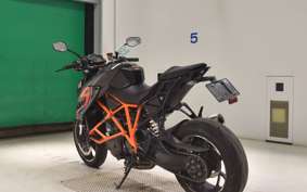 KTM 1290 SUPER DUKE R 2016