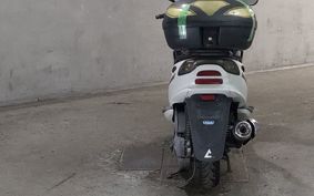 YAMAHA MAJESTY 125 SE27