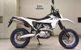 SUZUKI DR-Z4SM 2025 ER1AH