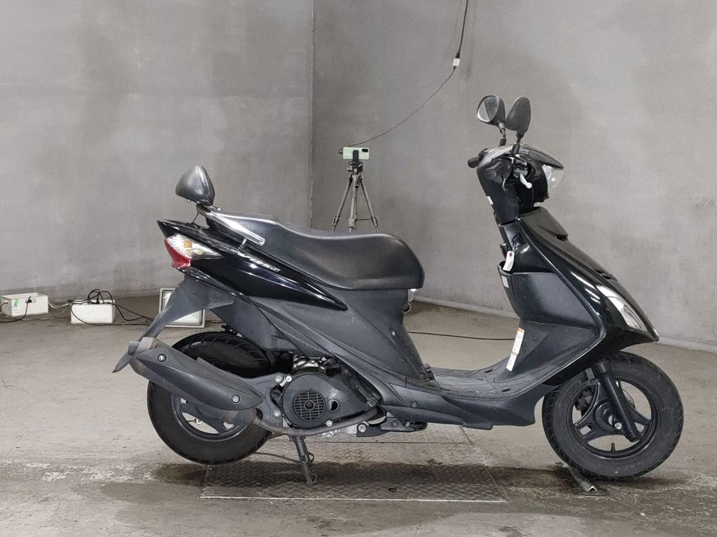 Фото Suzuki ADDRESS V125 с японского аукциона