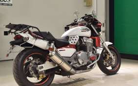 HONDA X4 LD 2003 SC38