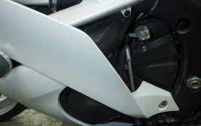 YAMAHA YZF-R6 2011