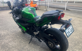 KAWASAKI NINJA H2 SX SE 2018 ZXT02P