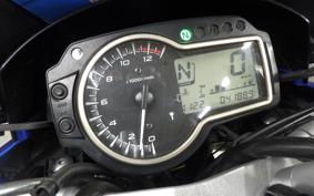 SUZUKI GSR750 2012