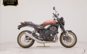 KAWASAKI Z900RS 2025 ZR900K