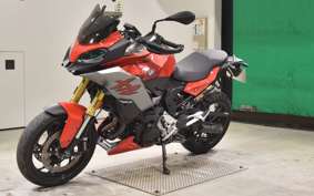 BMW F900XR 2021