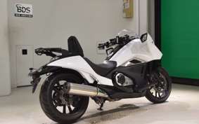 HONDA NM4 VULTUS -01 2014 RC82