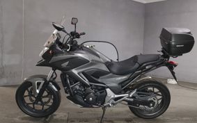 HONDA NC750X 2017 RC72