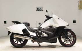 HONDA NM4 VULTUS -02 2014