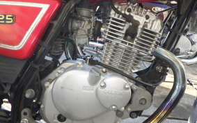 SUZUKI GN125