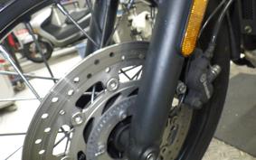 TRIUMPH BONNEVILLE T100 2022