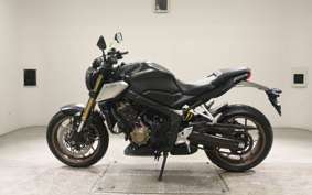 HONDA CB650R 2021 RH03
