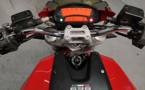 DUCATI  DUCATI  MONSTAR 696 2013 M500AA