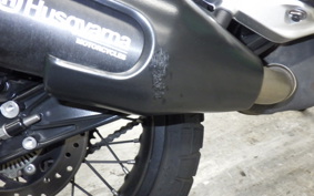 HUSQVARNA SVARTPILEN 401 2021