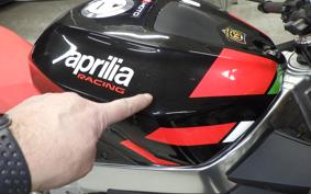 APRILIA RSV4 1100ファクトリ 2023