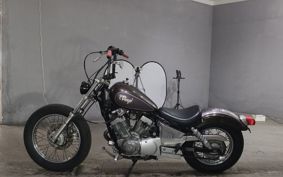 YAMAHA VIRAGO 250 3DM