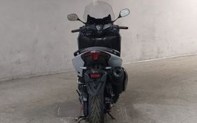YAMAHA T-MAX 560 SJ19J
