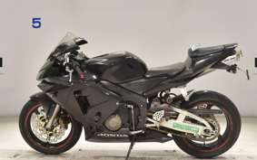 HONDA CBR600RR 2004 PC37