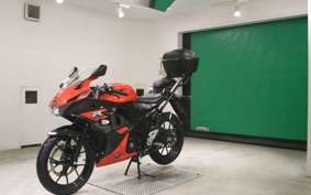 SUZUKI GSX-R125 2004 DL33B