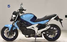 SUZUKI ｸﾞﾗﾃﾞｨｳｽ400 2010 VK58A