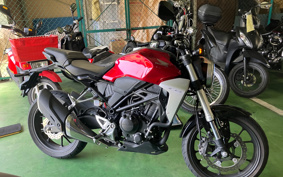 HONDA CB250R MC52