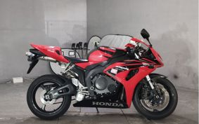 HONDA CBR1000RR SC57