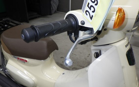 HONDA C50 SUPER CUB 2004 AA09