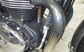 TRIUMPH BONNEVILLE T100 2011