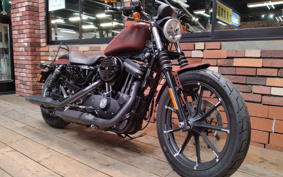 HARLEY XL883N 2016 LE2