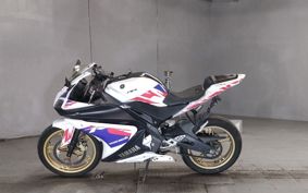 YAMAHA YZF-R125 RE06