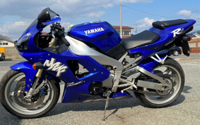 YAMAHA YZF-R1 1998 RN01