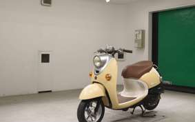 YAMAHA VINO 50