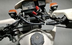 YAMAHA DT200 R 3ET