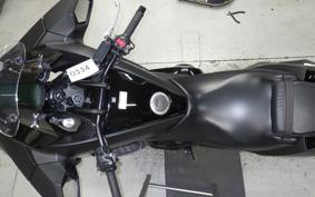 HONDA NM4 VULTUS -01 2018 RC82