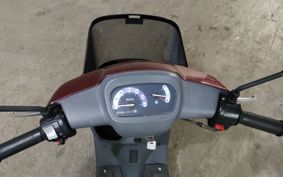 YAMAHA JOG POCHE SA08J