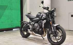 TRIUMPH TRIDENT 660 2023