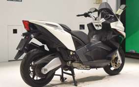 APRILIA SRV850 2017