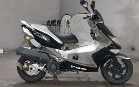 PGO G-MAX200 ..