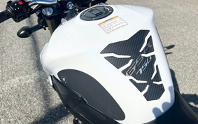 SUZUKI GSR750 2013 C5112