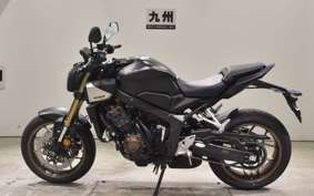 HONDA CB650R E-Clutch 2024 RH17