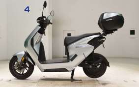 HONDA EM1 e: 2002 EF16