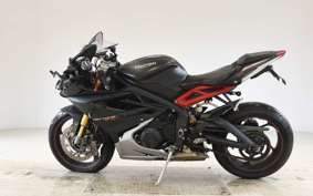 TRIUMPH DAYTONA 675 R 2016
