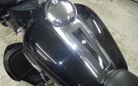 HARLEY FLHTCUTG TRIKE 2014
