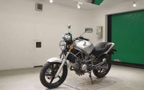 HONDA VTR 250 2025 MC33