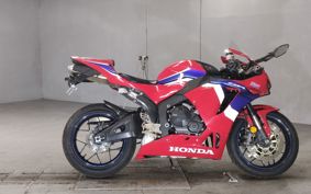 HONDA CBR600RR 2020 PC40