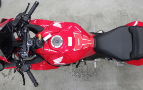 HONDA CBR650R E-Clutch 2025 RH17