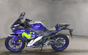 YAMAHA YZF-R25 RG10J