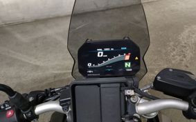 BMW F900R 0K11